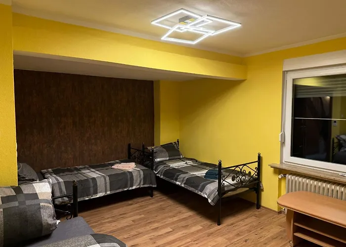 Monteurs Haus شقة *